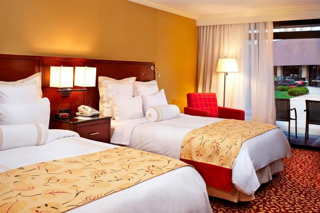 เดลต้า โฮเต็ล บาย แมริออท อินเดียนาโพลิส อีสต์ Hotel ภายนอก รูปภาพ